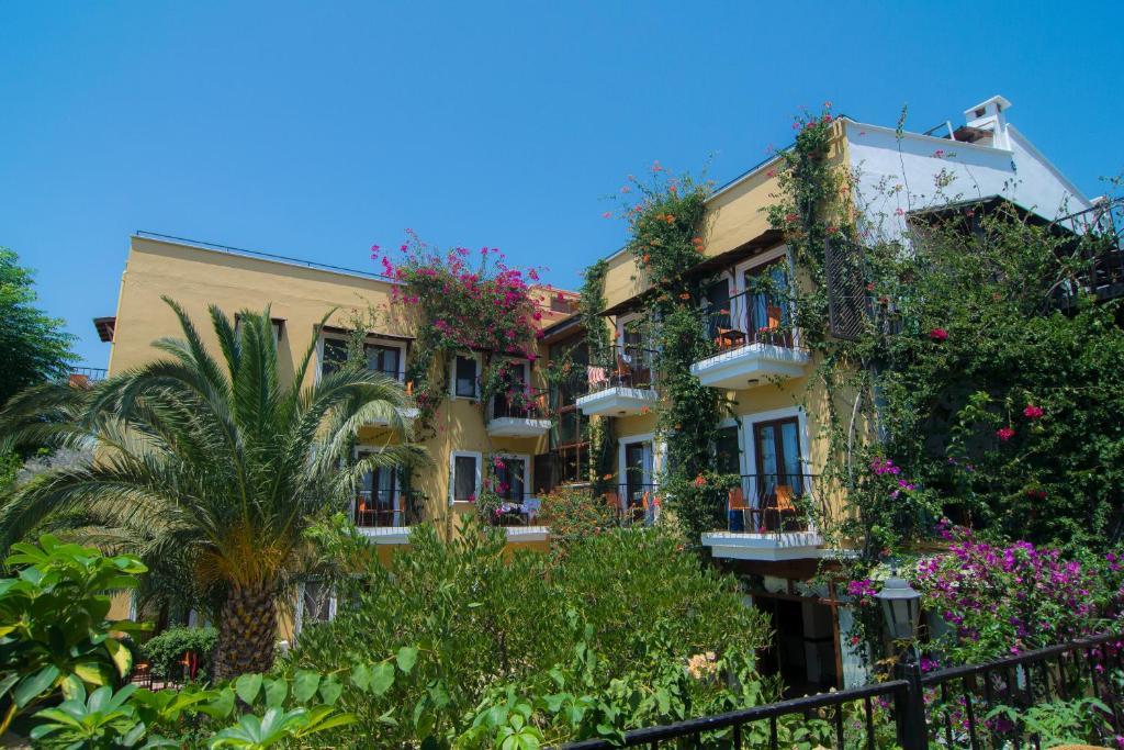 קלקן Meldi Hotel מראה חיצוני תמונה